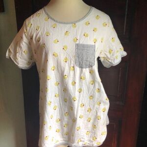 Linen like texture rubber ducky shirt/ medium/ white with yellow&orange ducks